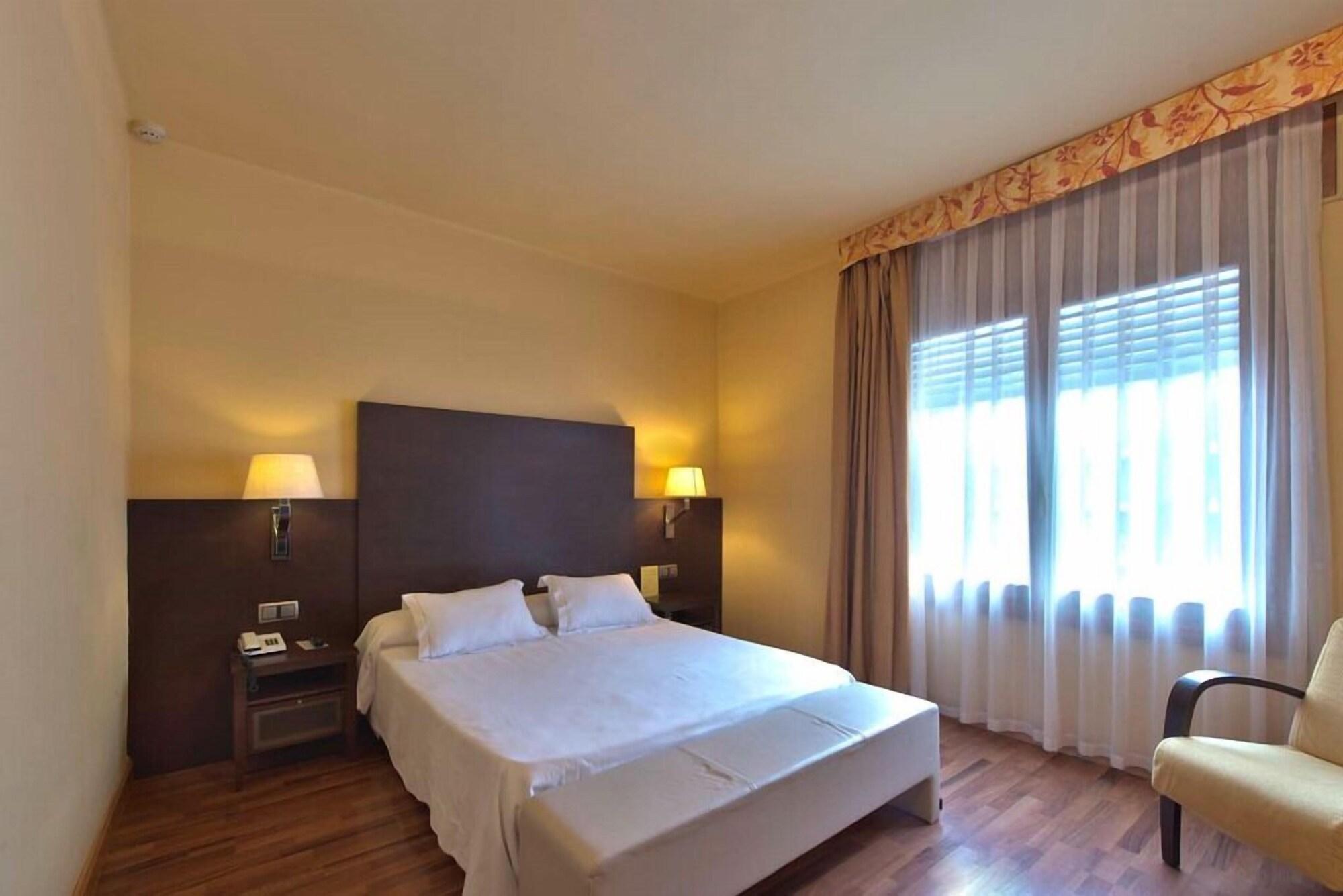 Hotel Restaurant Pessets & Spa 소르트 외부 사진