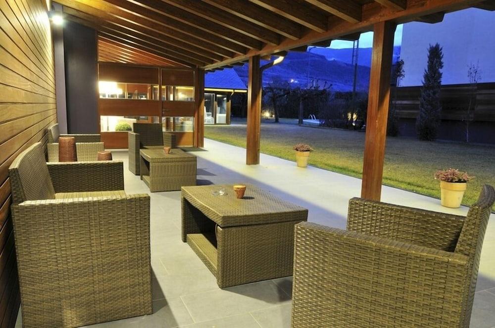 Hotel Restaurant Pessets & Spa 소르트 외부 사진