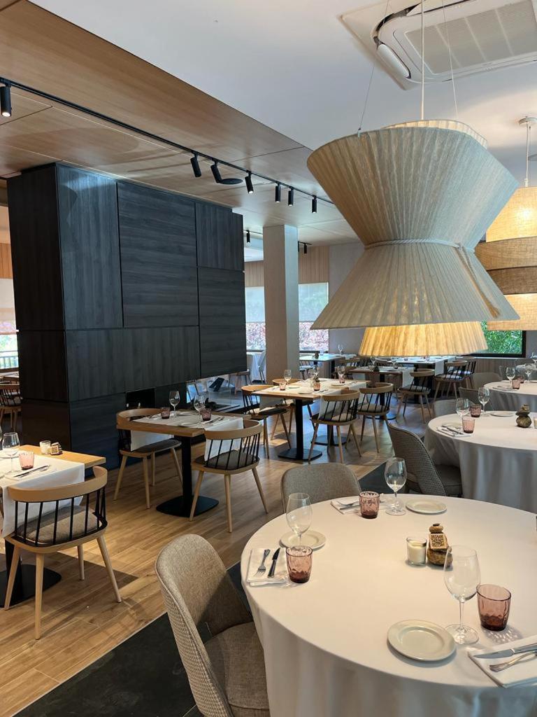 Hotel Restaurant Pessets & Spa 소르트 외부 사진