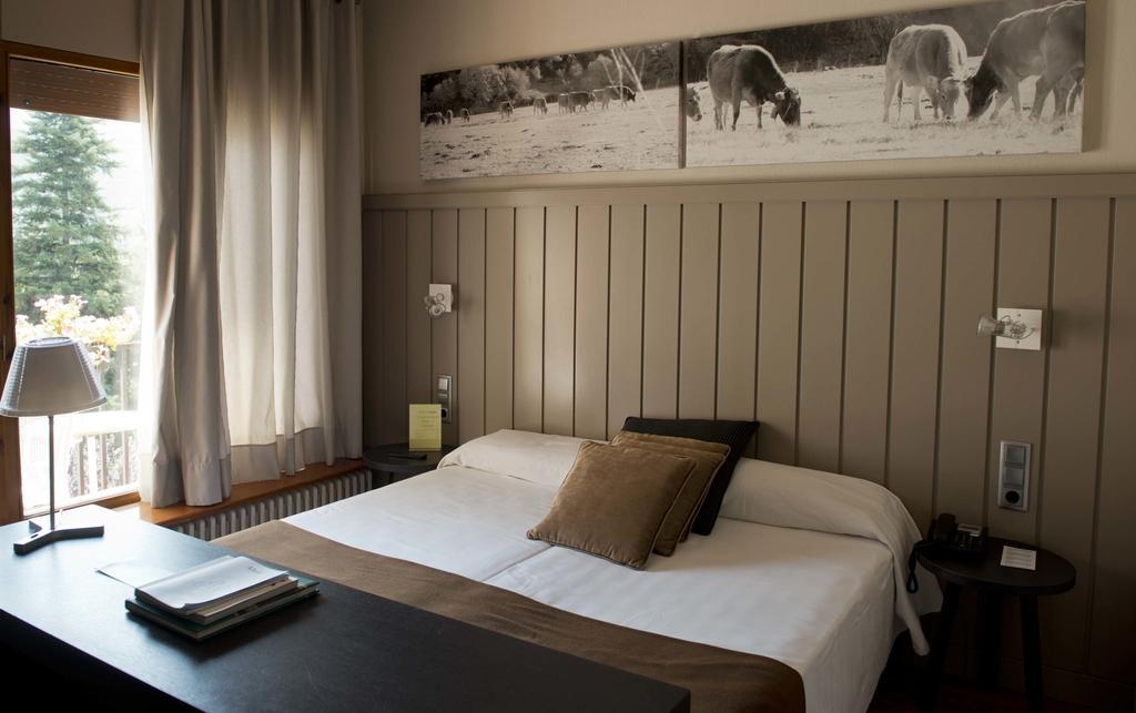 Hotel Restaurant Pessets & Spa 소르트 외부 사진