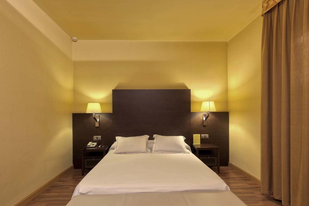 Hotel Restaurant Pessets & Spa 소르트 외부 사진