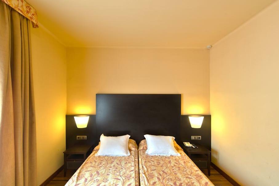 Hotel Restaurant Pessets & Spa 소르트 외부 사진